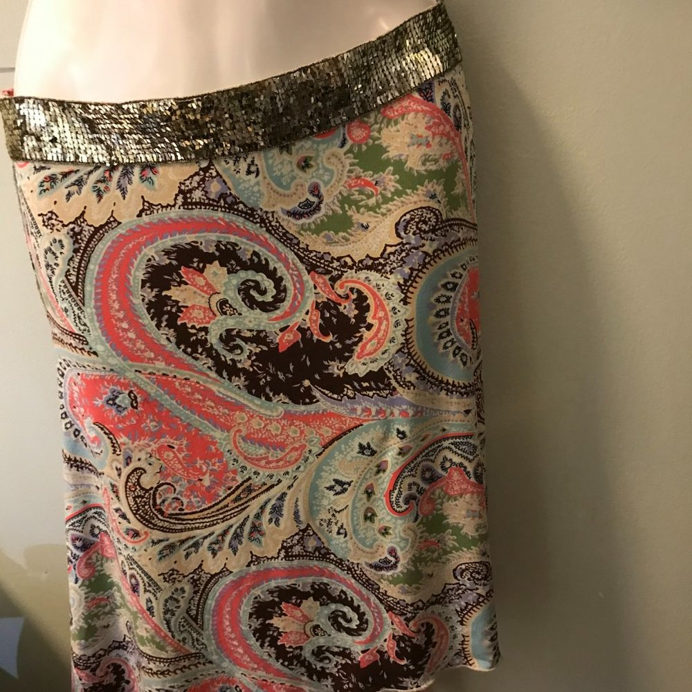 RAMPAGE BRAND ABSTRACT ASYMMETRICAL MULTICOLOR GOLD SEQUIN STRETCH SKIRT